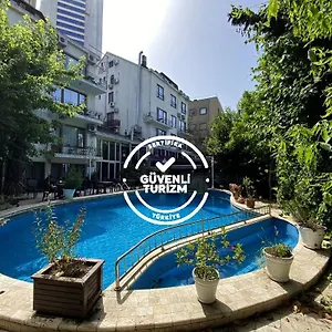 *** Otel Blanche & Garden Pool Türkiye